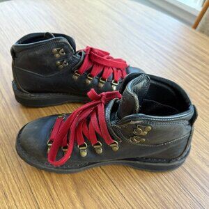 Danner Women’s Mountain Pass Boots | Black | Gore-Tex | Size 7.5